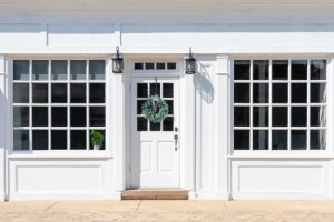 Signs It’s Time to Schedule Commercial Soft Washing Services